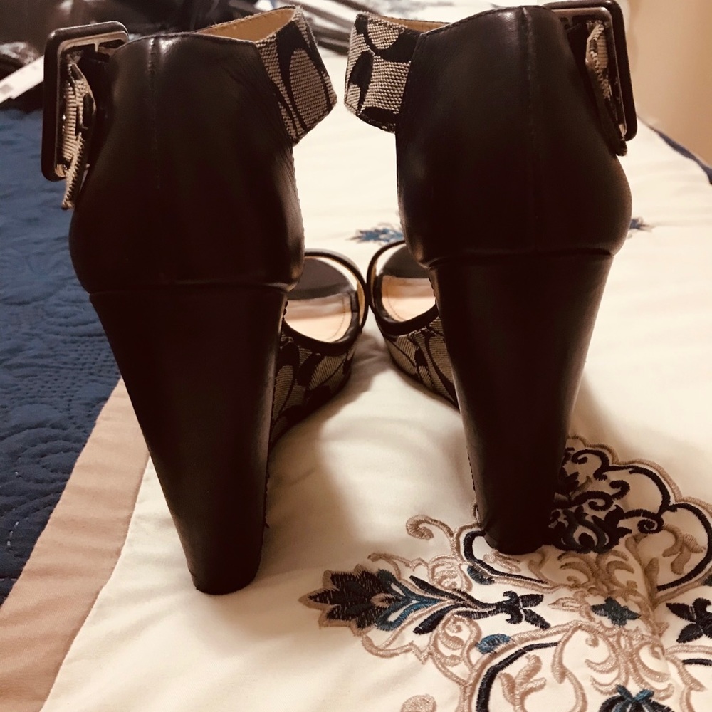 Coach Shoes - Picture 2 of 6